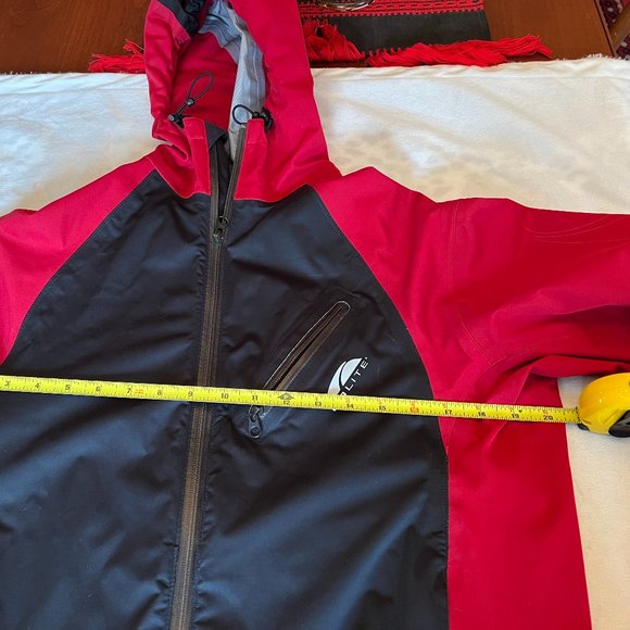 GoLite Cycling Jacket - Womens Medium; - Picture 5 of 6